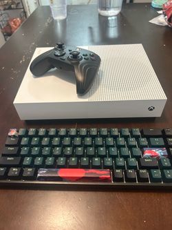 Xbox One S Bundle – Controller + Mechanical Keyboard – $200