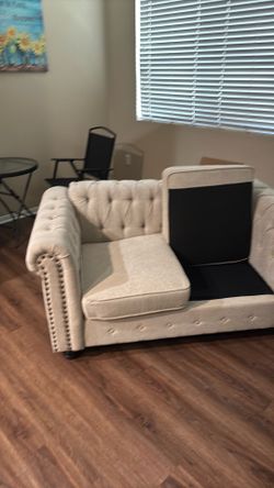 Brand new couch (opened but never used)