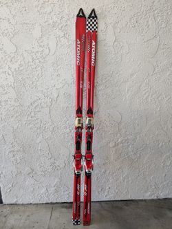 Atomic Beta Carv 9.28 Skis with Bindings