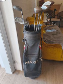 Vintage Golf Clubs and Bag