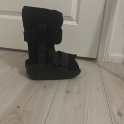 Short Cam Walker Fracture Boot