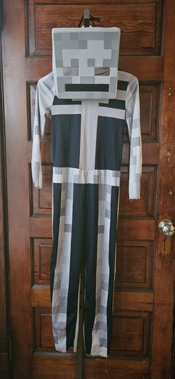 8/10,  Minecraft Classic Skeleton Costume