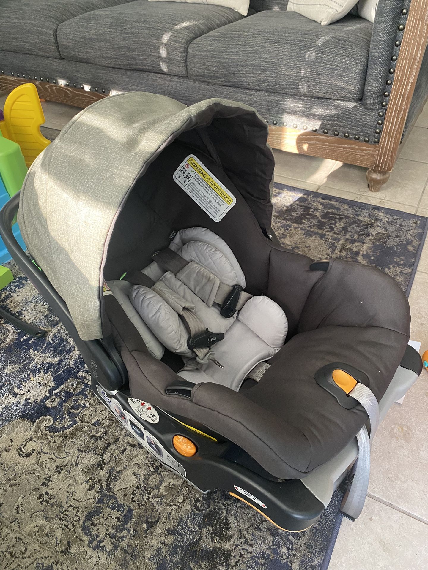 Chicco Infant Car Seat with Base