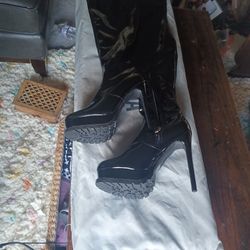 Siletto Boots Sz 8 