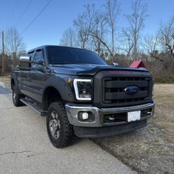 2011 Ford F250 LARIAT 