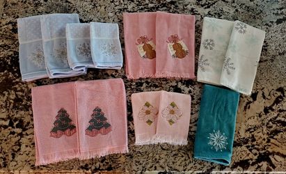 Large Embroidered Holiday Towel bundle, 13 pieces