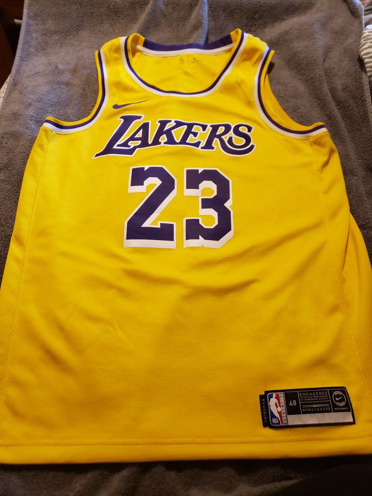 LeBron James Lakers Jersey Men's Large