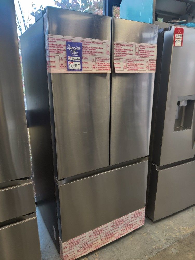 New Samsung
25 cu. ft. Standard Depth 3-Door French Door Smart Refrigerator in Stainless Steel with