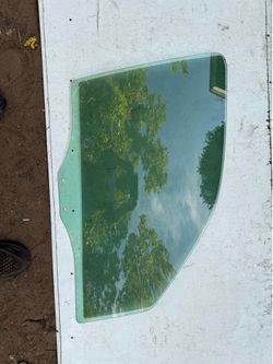2001-2007 ford escape Door Glass auto parts