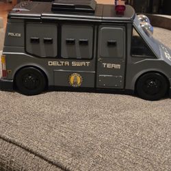 Robocop Delta Swat Van 