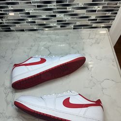 Air Jordan 1 University Red 