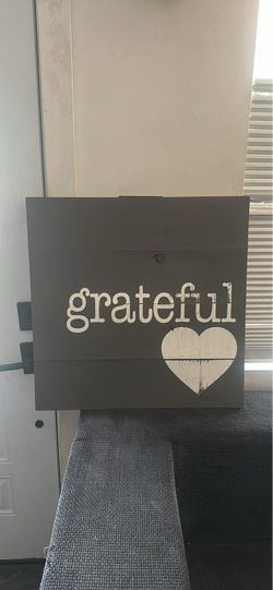 Grateful Wood Wall Sign with Heart