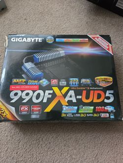 Gigabyte Motherboard 990F XA-UD5 w/ 8GB RAM