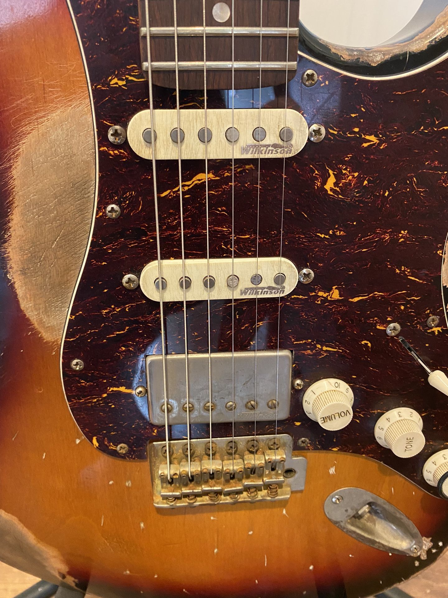 Vintage Icon V6 Heavy Relic Stratocaster Type Electric Guitar