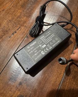 Universal 19V 4.74A AC Adapter Charger for Dell & HP Laptops - Model 190474 - Tested & Working For Sale: Genuine-Quality 19V Laptop Power Supply - Per