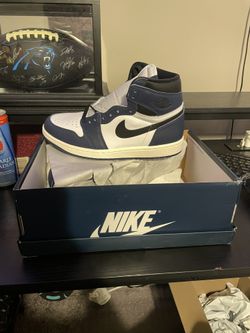 Jordan one retro high OG midnight navy