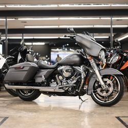 2016 HARLEY DAVIDSON STREET GLIDE SPECIAL 