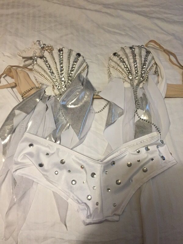 Mermaid rave outfit