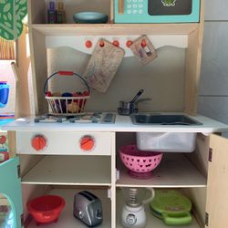 Kids Play Kitchen 