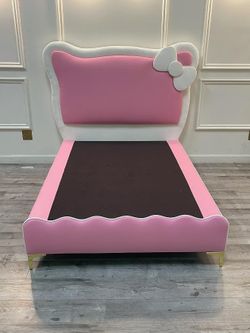 HELLO KITTY BED  FRAME   -Full Size-