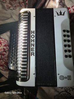 Acordeon corona 2
