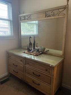 Bedroom dressers