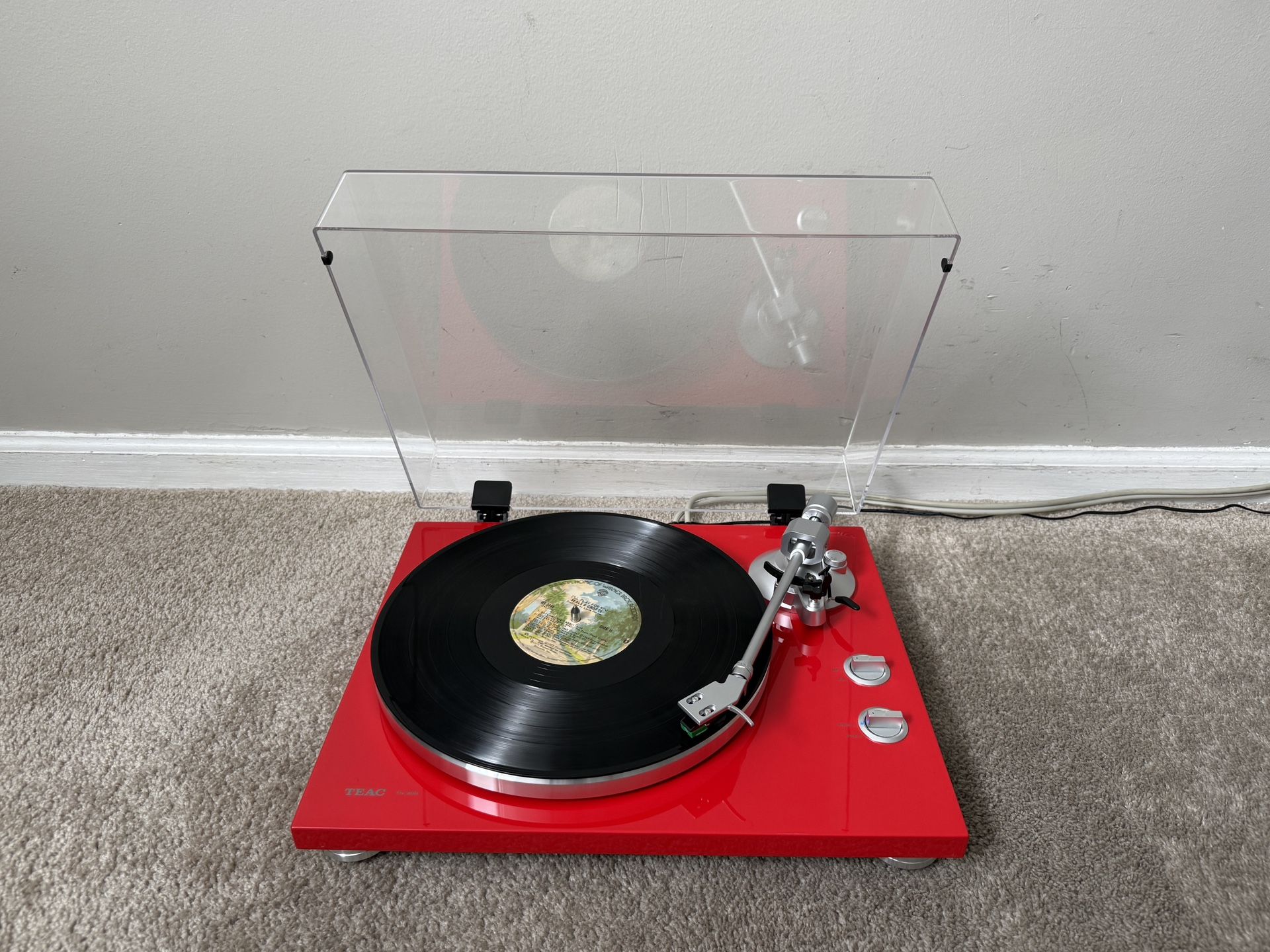 Teac TN-300 Record Player Turntable