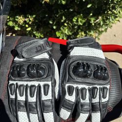 BILT Motorcycle Gloves 