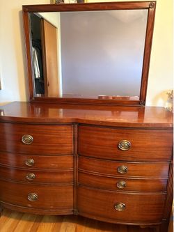 Drexel Mahogany low boy dresser & mirror, 2 night stands