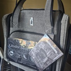 LONDON FOG UNDER SEAT BAG