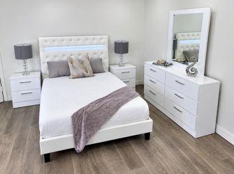 Bedroom Set ( Juego De Cuarto)💮Sold separately too💮Fast delivery