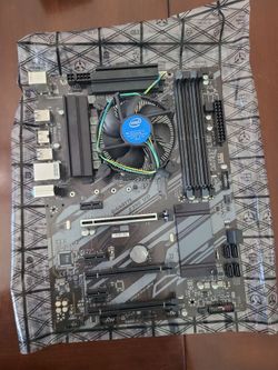 GIGABYTE Motherboard Z390 UD
