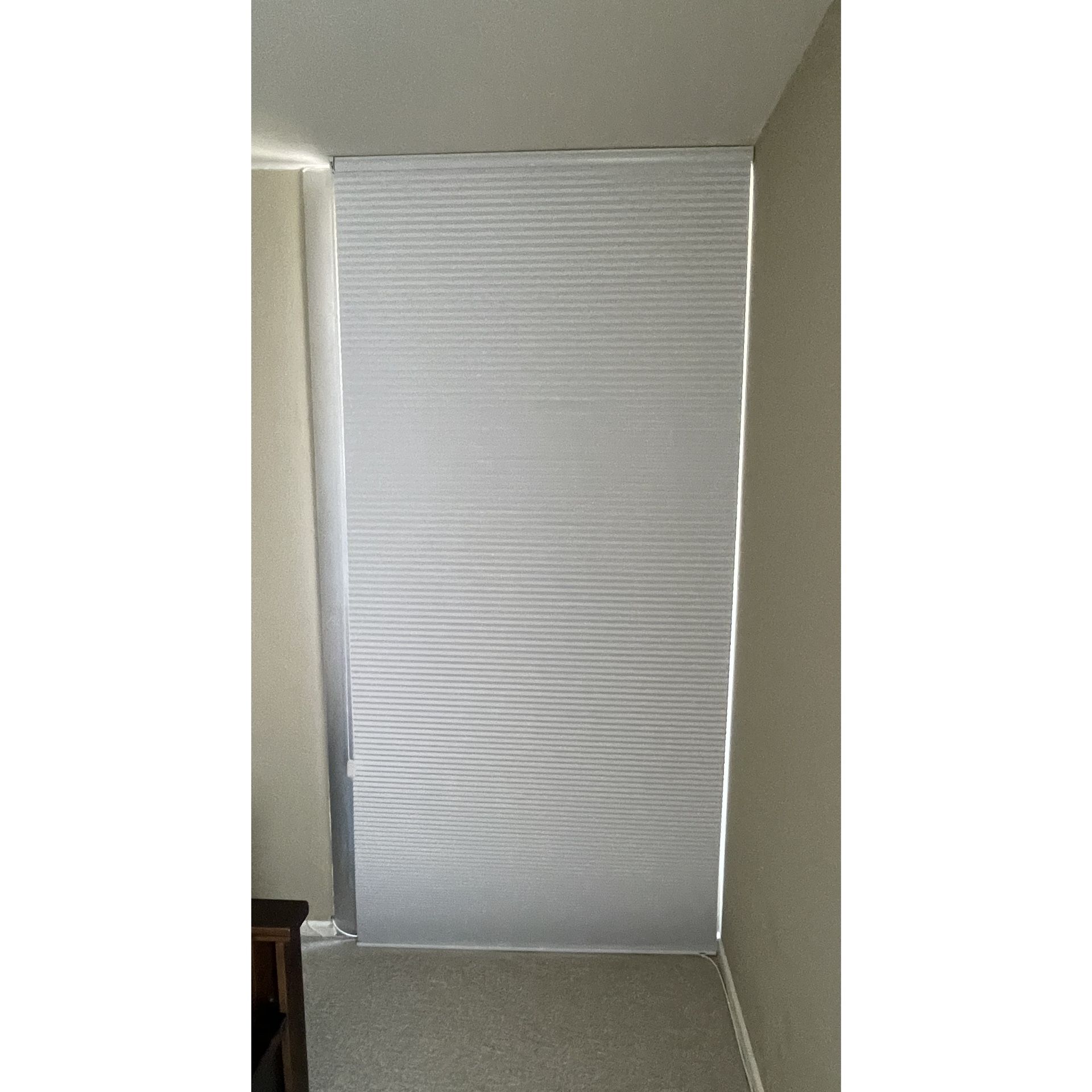 Bali DiamondCell Blackout Cellular Shade Midnight Bright White 46