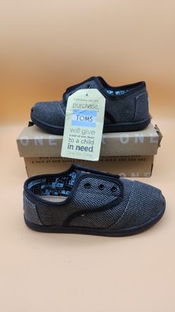 TOMS toddler Shoes