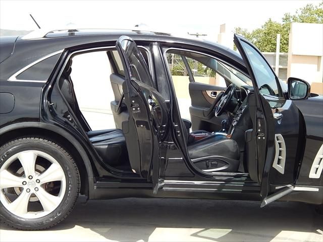 2010 INFINITI FX35