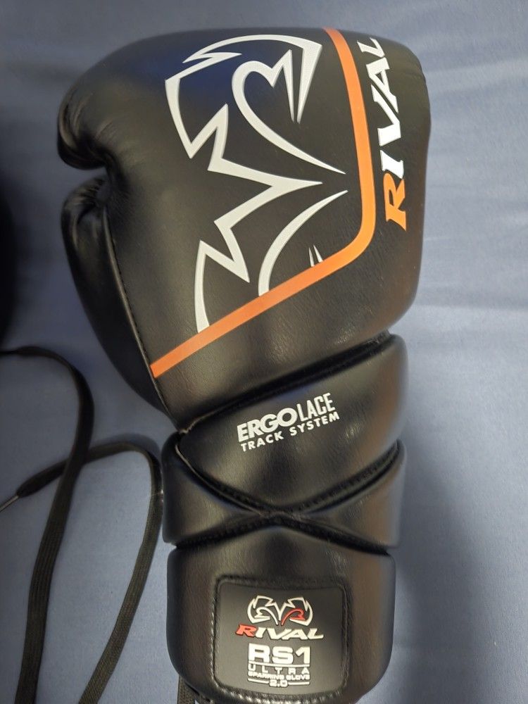 New RIVAL RS1 Ultra Sparring Gloves 2.0