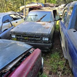 Part Out 90s Chevy S 10