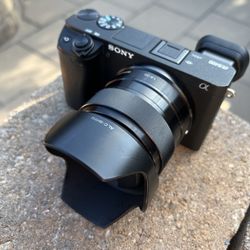 Sony 35mm 1.8 Lens