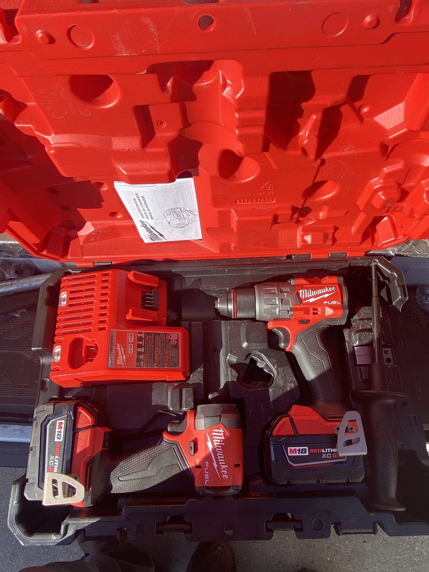 New Milwaukee Drill Set