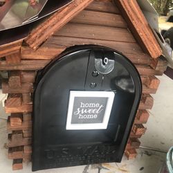Log Cabin Mailbox Hand Made