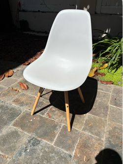 Set of 6 dining chairs