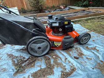 Husqvarna Lawn Mower Honda motor with Tough Cover