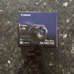 Canon PowerShot SX740 HS