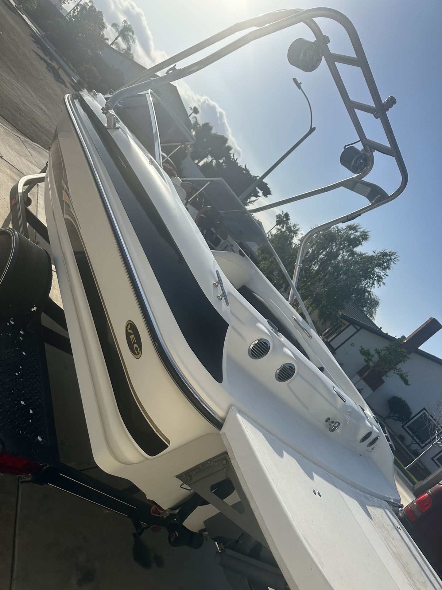 2004 Larson SEI 180