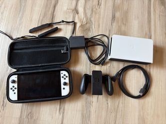 Nintendo switch oled white w/ games bundle