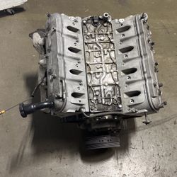 GMC Truck Sierra 1500 Chevy Suburban Truck Silverado 5.3L Engine