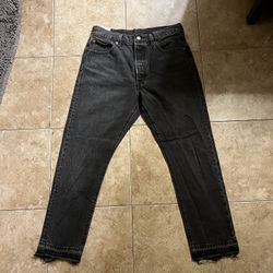 Black Levi’s Jeans Size 30 