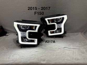 2015 TO 2017 Ford F-150 LED DRL Projector Headlights - Gloss Black / Clear