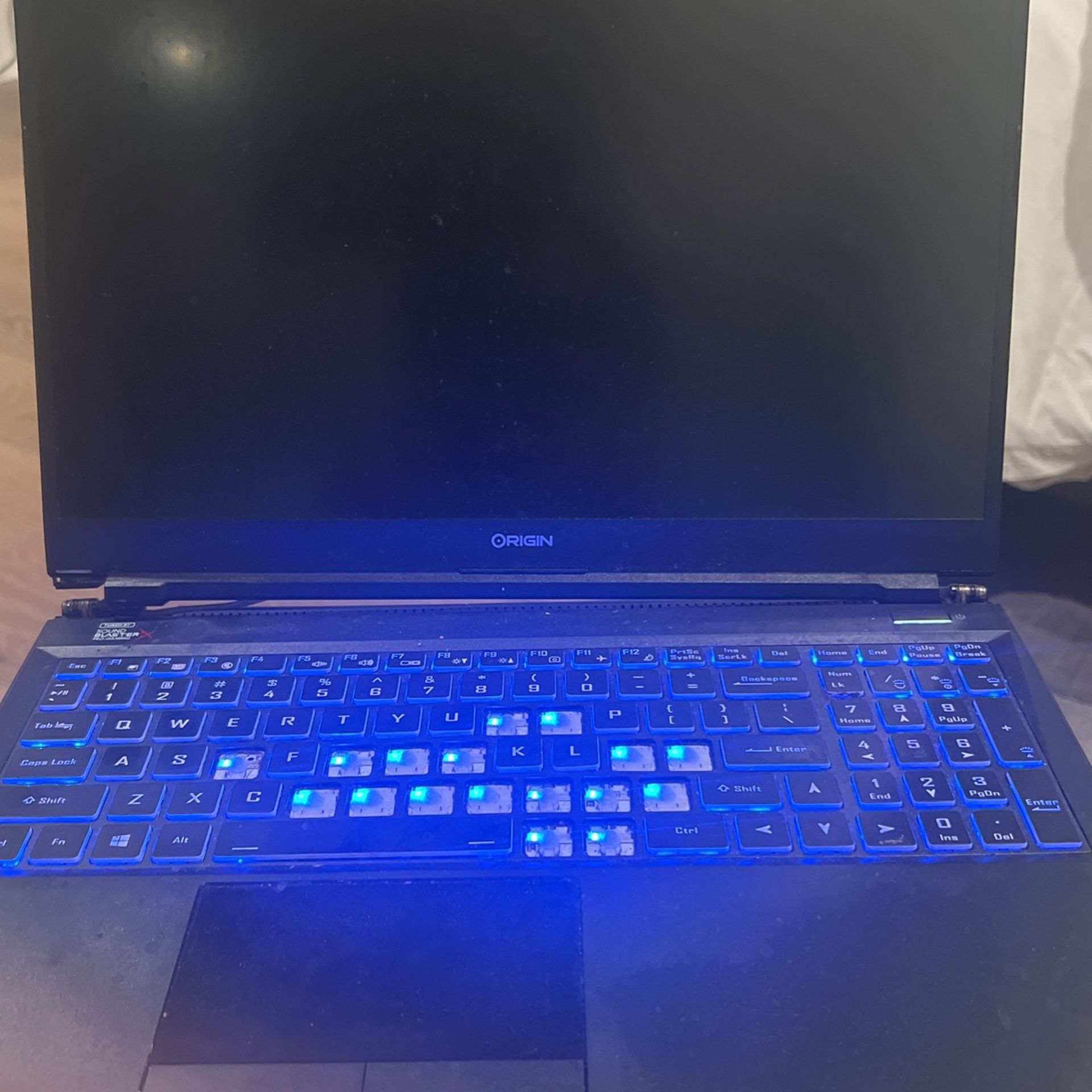 Cheap Computer For Sale(external Keyboard Provided for Sale in Solana
