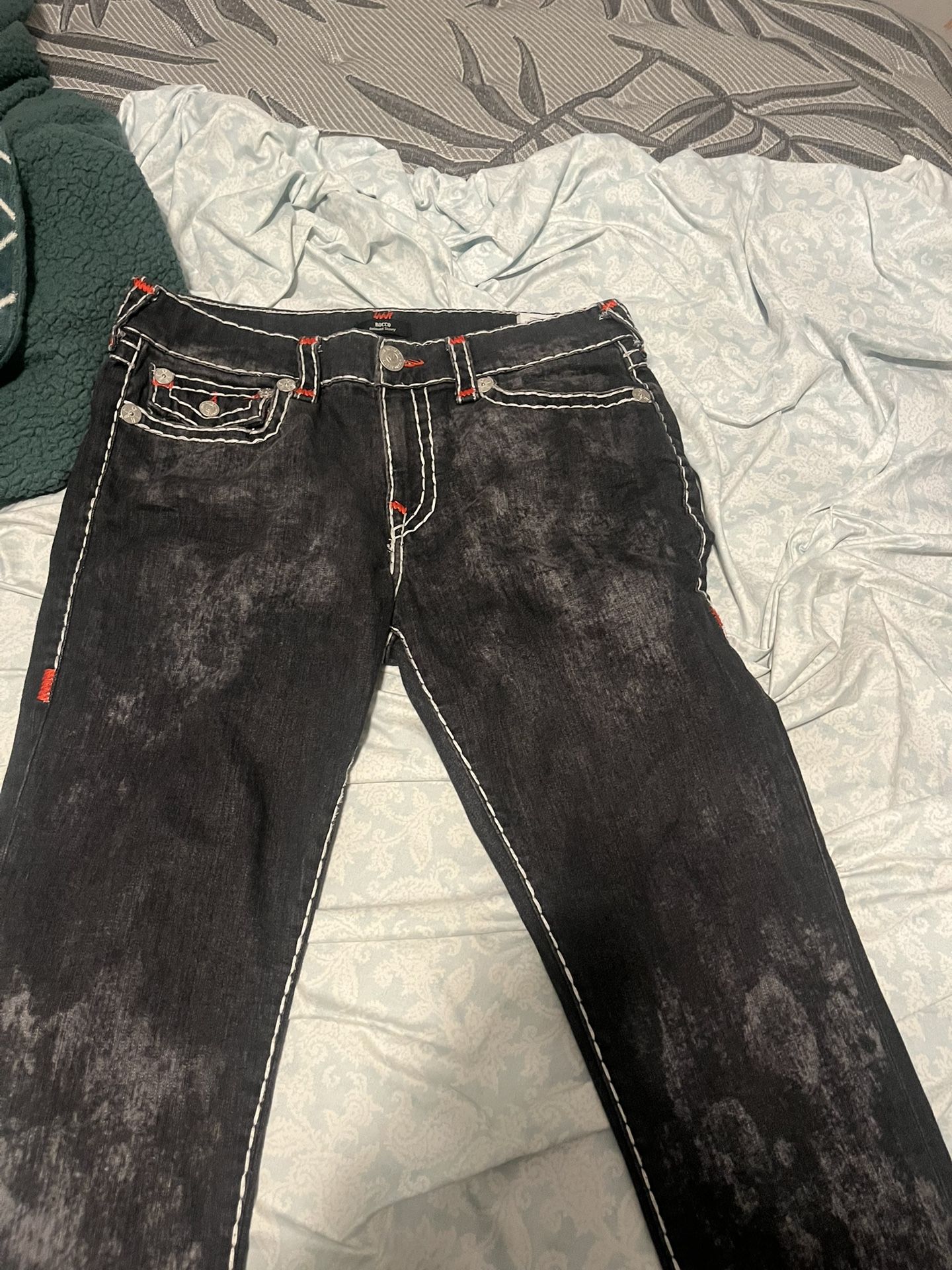 True region Size 33